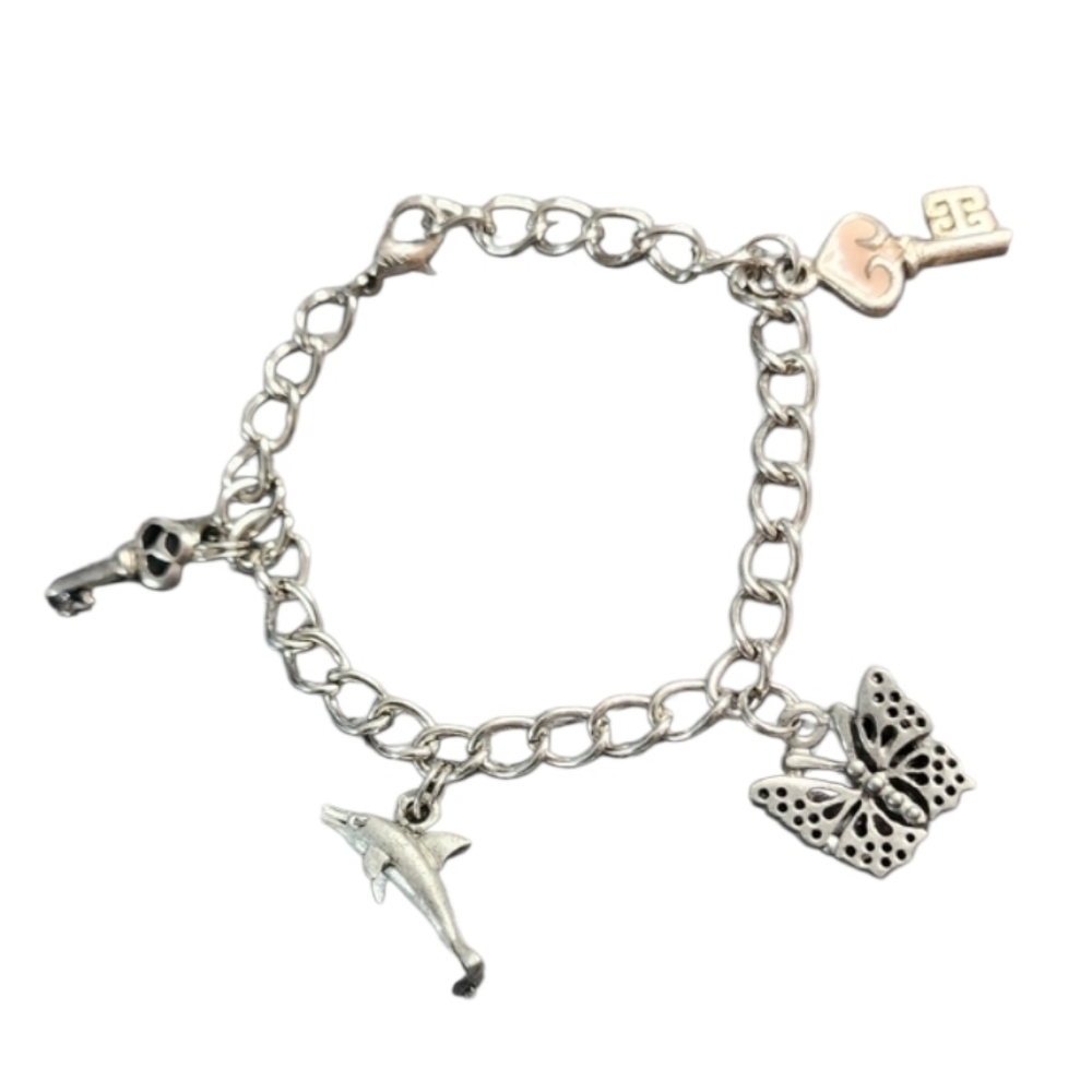 💥4 For $20💥Silvertone Charm Bracelet with 4 Charms